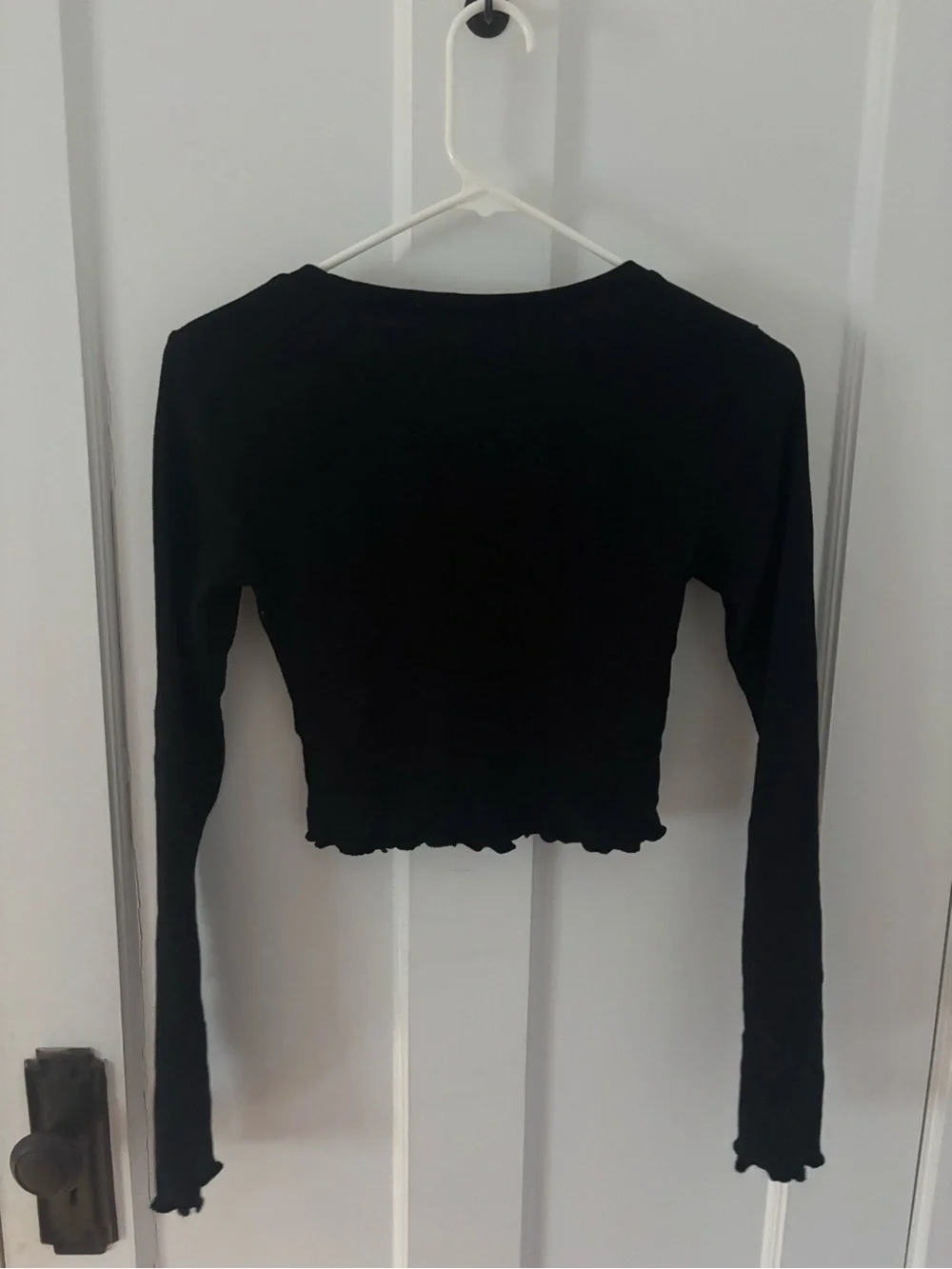 Aeropostale Black Long-Sleeve Ribbed Crop Top